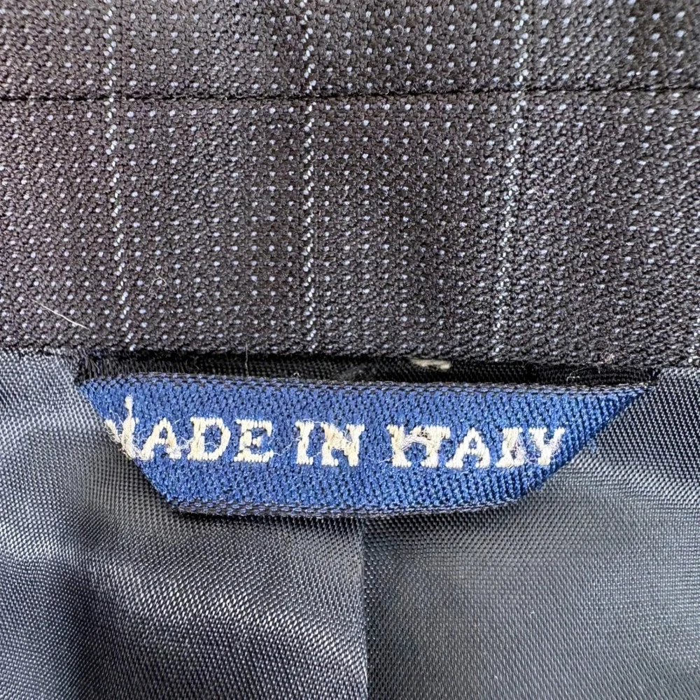 Barneys New York Navy Pinstripe Suit Reda Super 100s Wool Italy 44L 34x32 Luxury